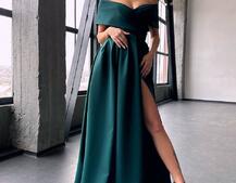 Сукня максі  з відкритими плечима та розрізом на спідниці | PUSHKA SHOP