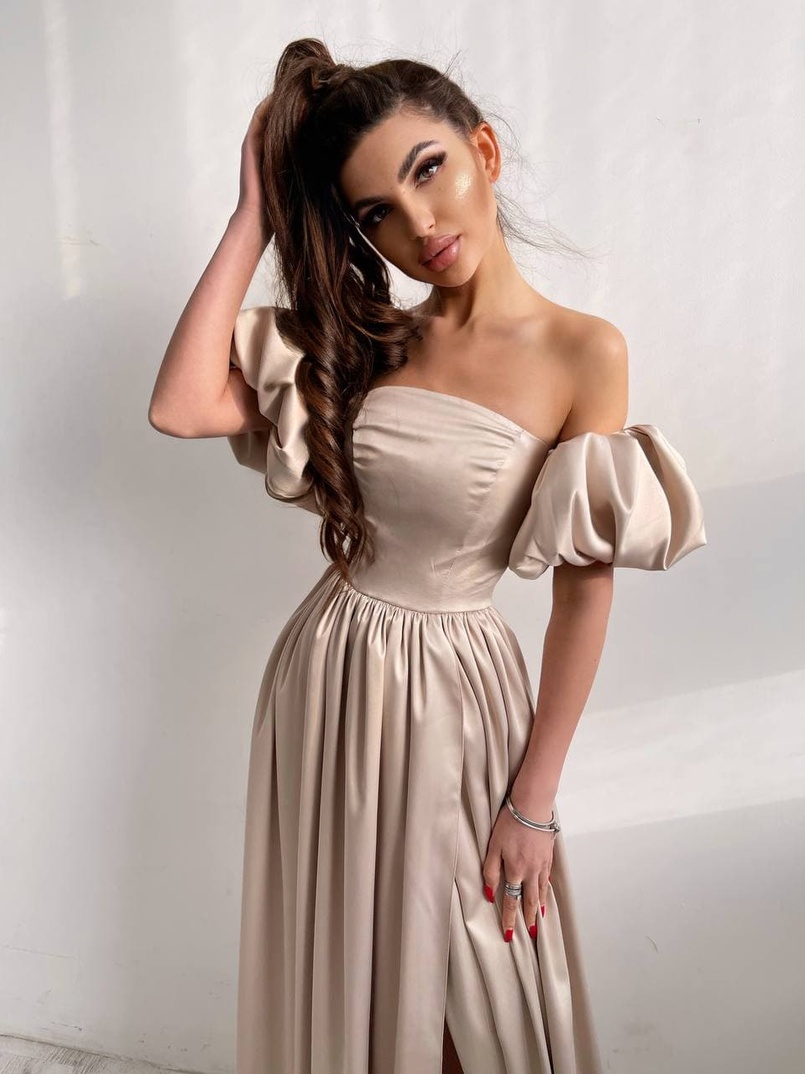 Атласное платье макси с объемными рукавами   Атласное платье макси с объемными рукавами   | PUSHKA SHOP