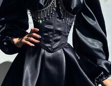 Сукня з корсетом, декорованим бахромою зі страз Ручна робота  Сукня з корсетом, декорованим бахромою зі страз Ручна робота  | PUSHKA SHOP