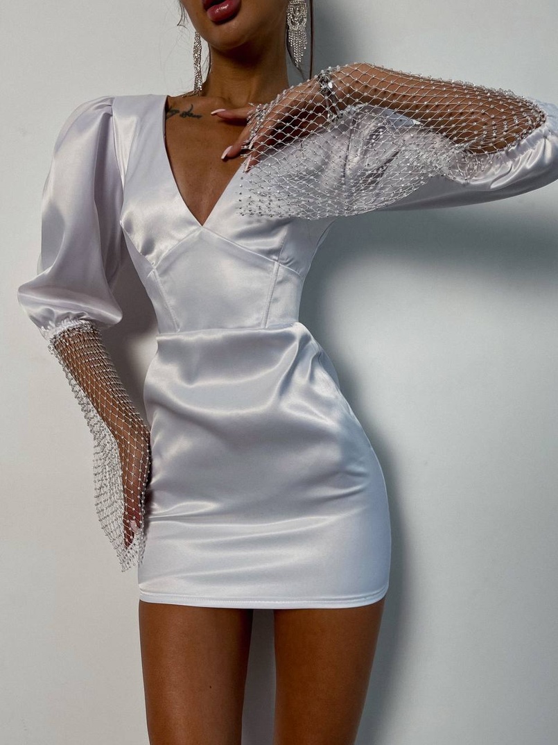 Атласна сукня, декорована сіткою зі стразами Атласна сукня, декорована сіткою зі стразами | PUSHKA SHOP