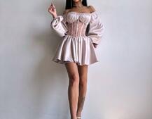 Атласна сукня з обʼємними рукавами та мереживом Атласна сукня з обʼємними рукавами та мереживом | PUSHKA SHOP