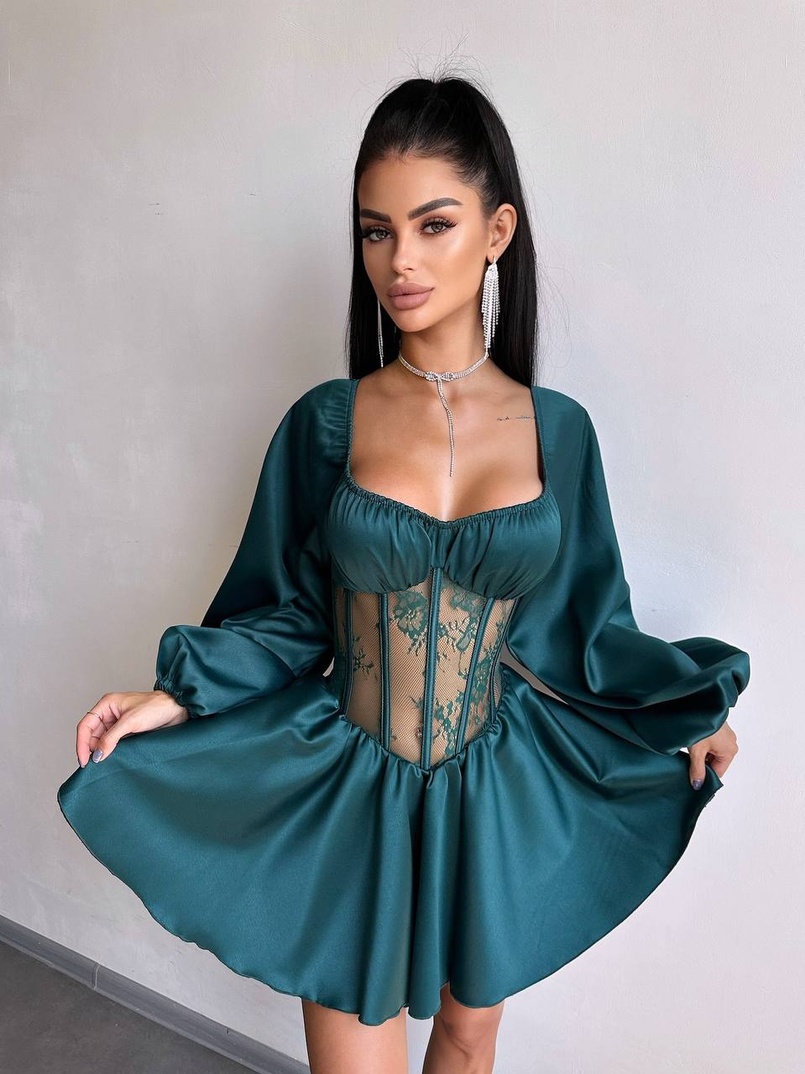 Атласна сукня з обʼємними рукавами та мереживом | PUSHKA SHOP