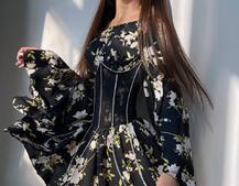 Сукня асиметричного крою з розкльошеними рукавами + корсет декорований стразами Ручна робота Сукня асиметричного крою з розкльошеними рукавами + корсет декорований стразами Ручна робота | PUSHKA SHOP