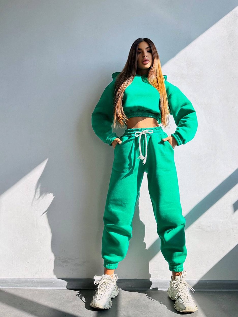 Базовий костюм на флісі з об'ємними капюшоном Базовий костюм на флісі з об'ємними капюшоном | PUSHKA SHOP