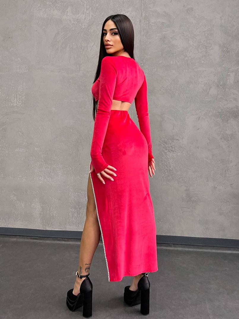 Оксамитовий комплект: топ із чашками push up+ спідниця, декорована стразами Прикраса пришита, ручна робота. Оксамитовий комплект: топ із чашками push up+ спідниця, декорована стразами Прикраса пришита, ручна робота. | PUSHKA SHOP