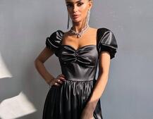 Атласна сукня максі із розрізом на спідниці Атласна сукня максі із розрізом на спідниці | PUSHKA SHOP