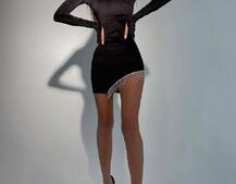 Оксамитова сукня, декорована бахромою зі страз Оксамитова сукня, декорована бахромою зі страз | PUSHKA SHOP