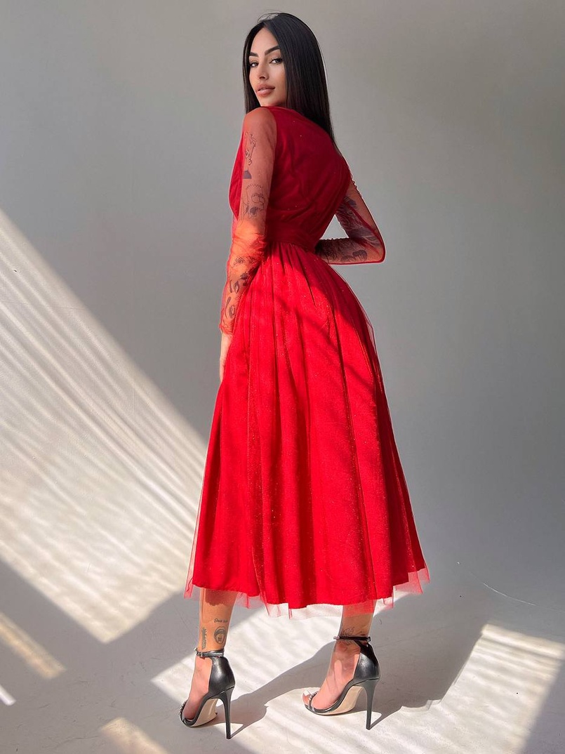 Блискуча сукня-міді із запахом на грудях і розрізом на спідниці з широким поясом  Блискуча сукня-міді із запахом на грудях і розрізом на спідниці з широким поясом  | PUSHKA SHOP