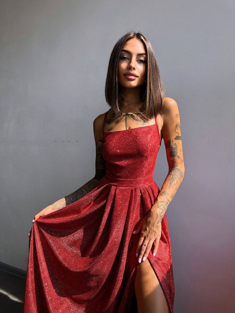 Сяюча сукня максі  зі шнурівкою на спинці Сяюча сукня максі  зі шнурівкою на спинці | PUSHKA SHOP