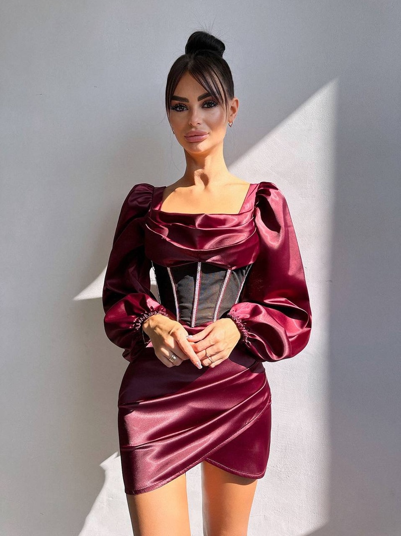 Комплект: корсет, декорований стразами + спідниця міні з драпіруванням   Ручна робота  Комплект: корсет, декорований стразами + спідниця міні з драпіруванням   Ручна робота  | PUSHKA SHOP